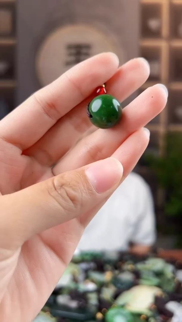 未镶嵌和田玉挂件拍一发一，拍一发一，