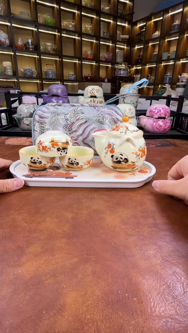 .新款熊猫宝瓶旅行套装+熊猫盘