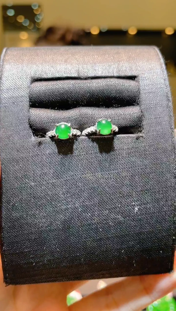 【闪购商品】翡翠吊坠(不含链)未镶嵌A3