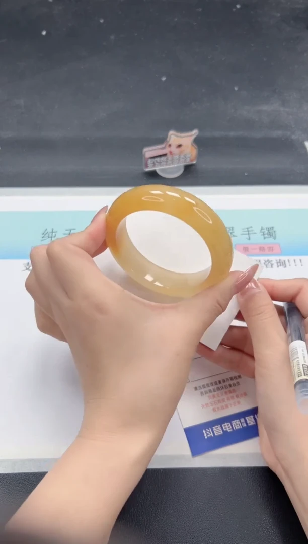 【闪购商品】石英质玉手镯未镶嵌A210-54.5