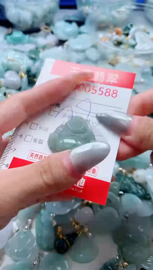 吊坠(不含链)未镶嵌翡翠5588