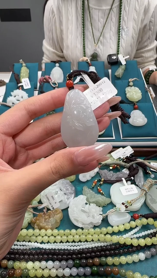 颈饰未镶嵌和田玉XY