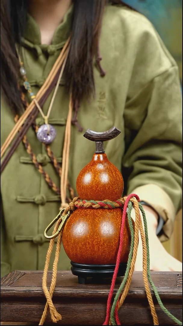 YT005简约大漆款天然酒葫芦（一物一拍）