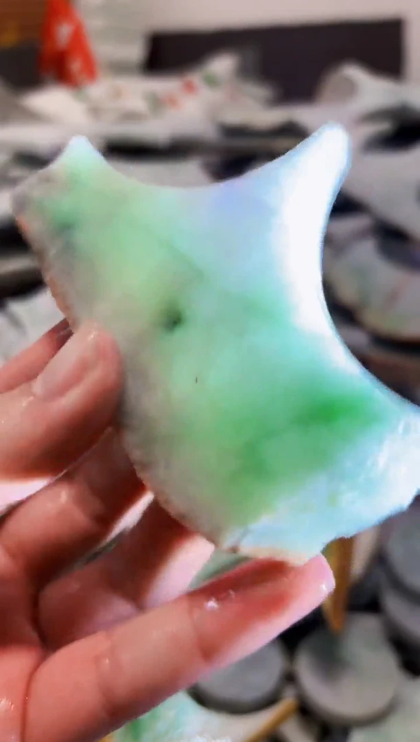 【闪购商品】翡翠颈饰未镶嵌A货白谭1770