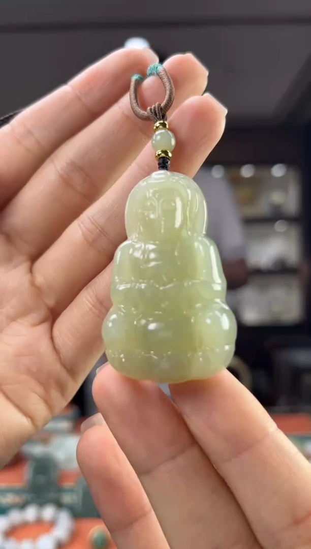 和田玉未镶嵌颈饰佩佩