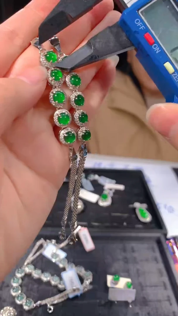 【闪购商品】定制翡翠未镶嵌45多样性发货（发其一）