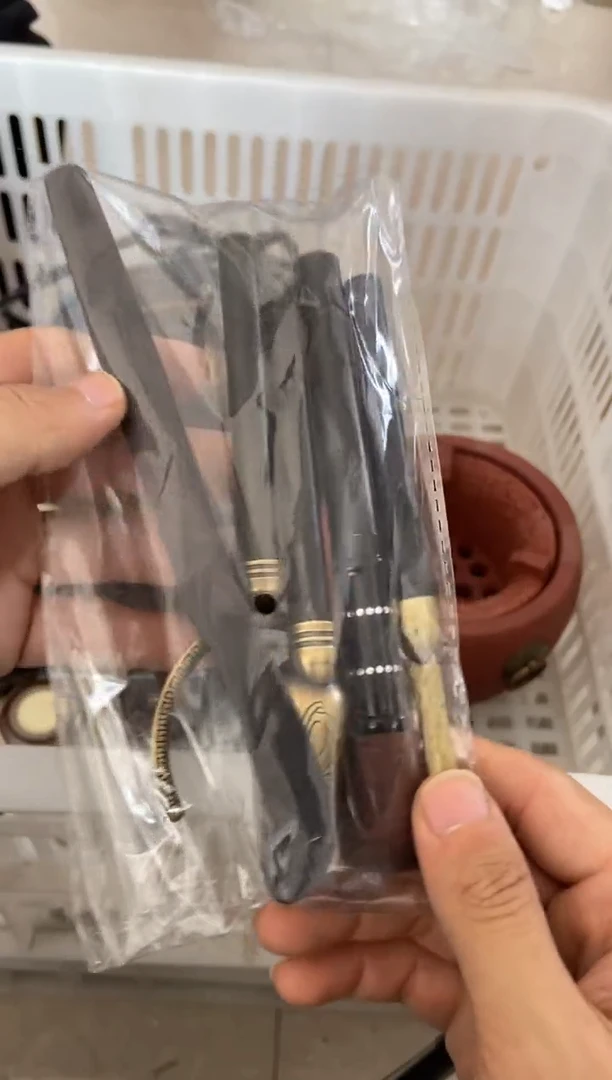 无运费险有瑕疵的摄影的产品有使用过的痕迹有点脏介意勿拍