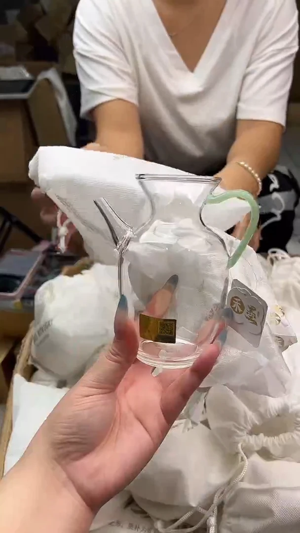 禾墨仿宋壶浅玉色