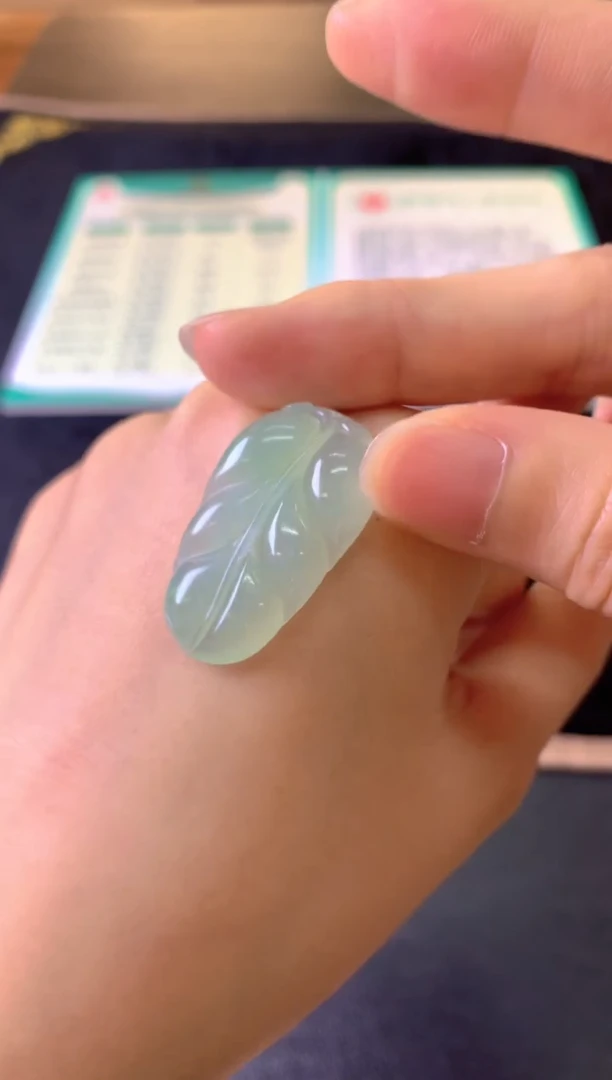 定制翡翠未镶嵌毛货抛光