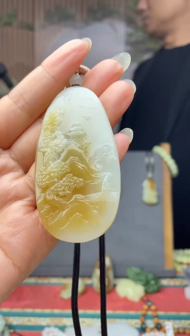 颈饰未镶嵌和田玉拍一发一