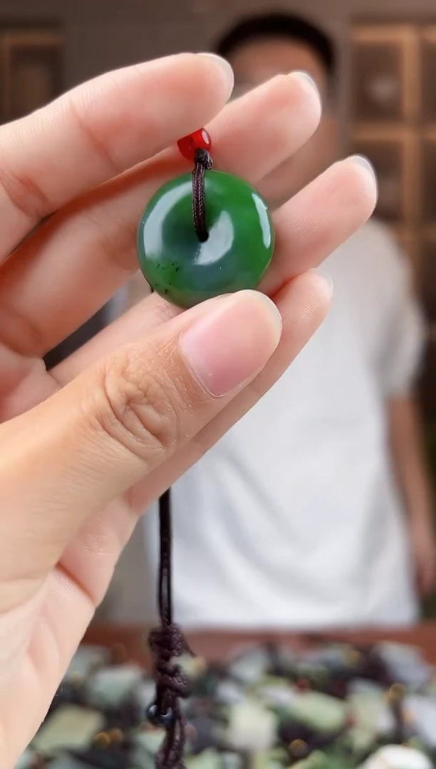 未镶嵌和田玉挂件拍一发一，拍一发一，