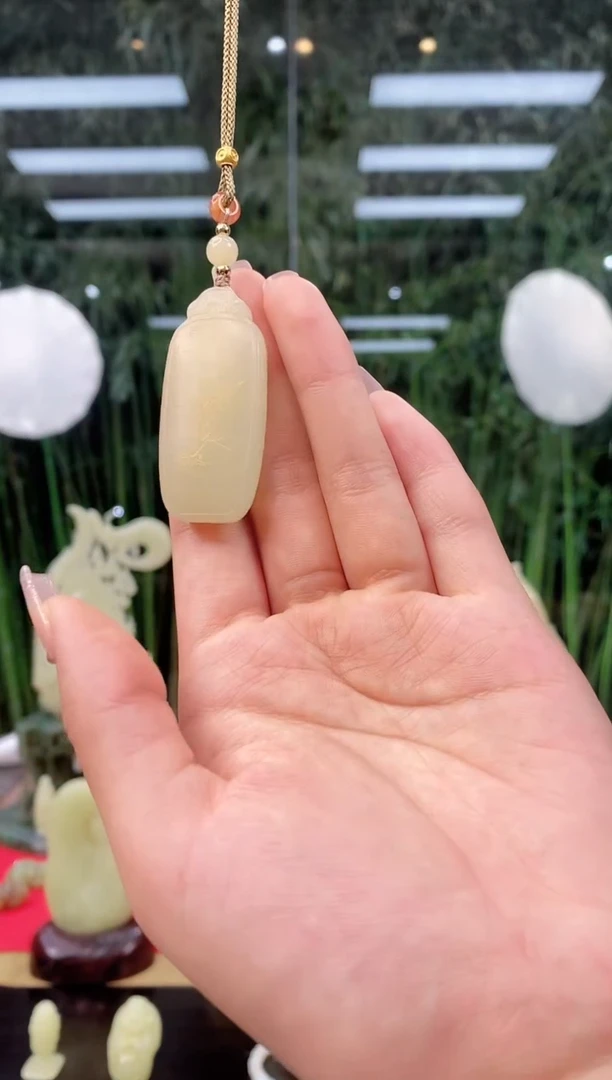 未镶嵌和田玉挂件闪购甘黄平安牌约46*21*8mm