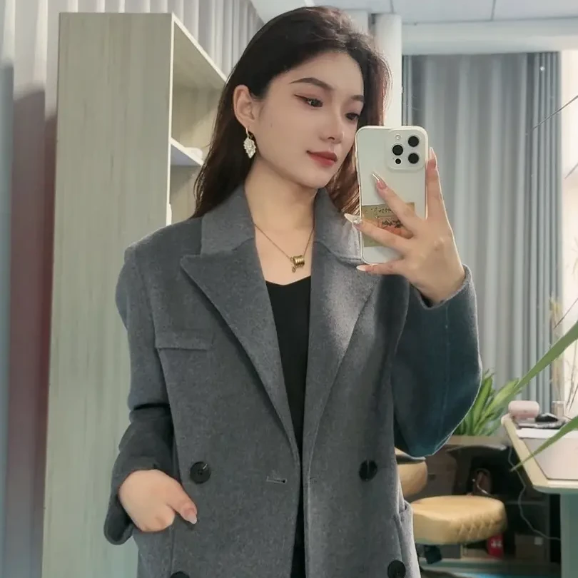 品牌羊毛大衣【下单备注编码】孤品偶有微瑕，介意勿拍