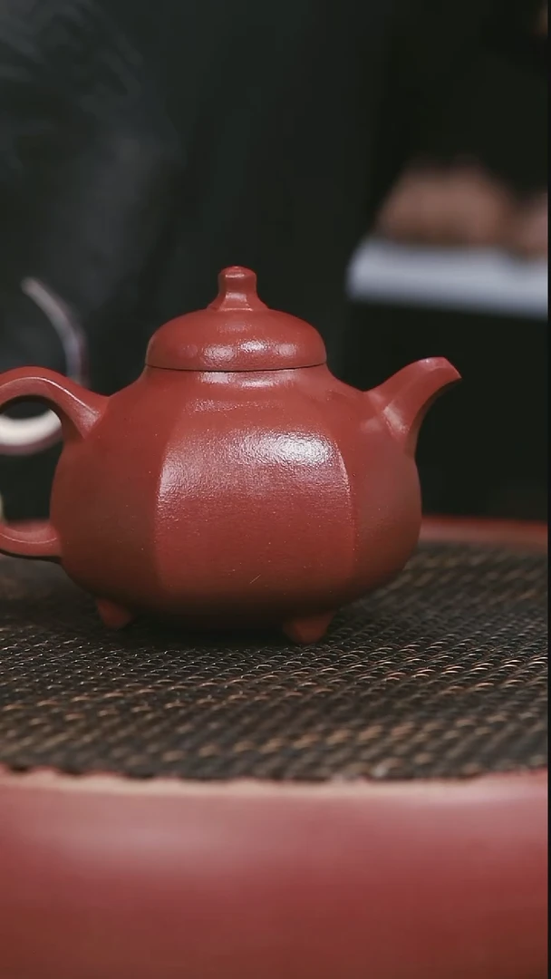 茶壶紫砂15号红皮龙六方乳鼎300CC