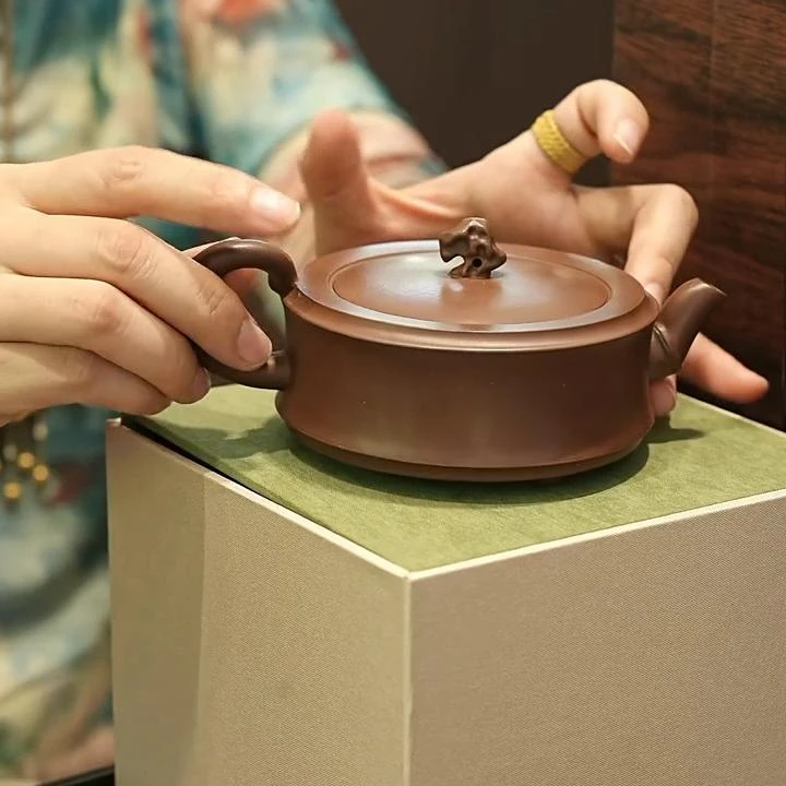 慕子-文化——《宫廷普洱熟茶礼盒装》+紫泥太湖石周盘