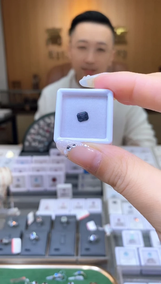 【闪购商品】尖晶石裸石未镶嵌天然尖晶石裸石0.665ct