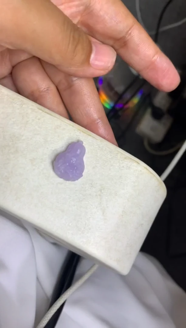 未镶嵌定制翡翠毛货