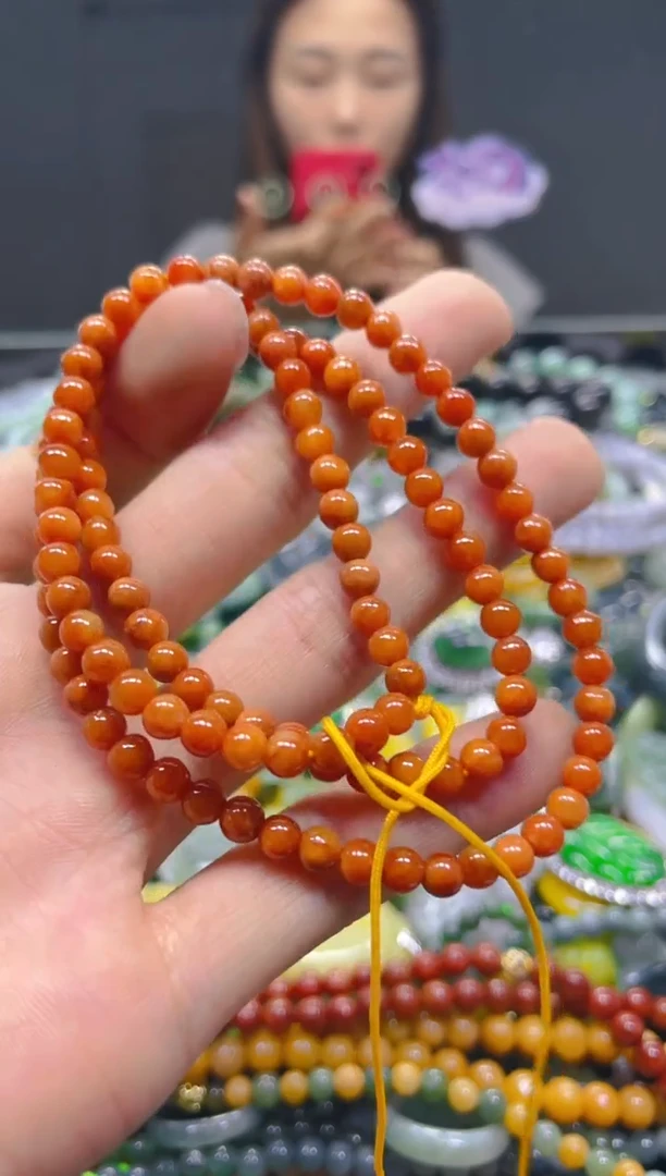 颈饰未镶嵌翡翠4MM/X/翡翠A货，一件也是批发价