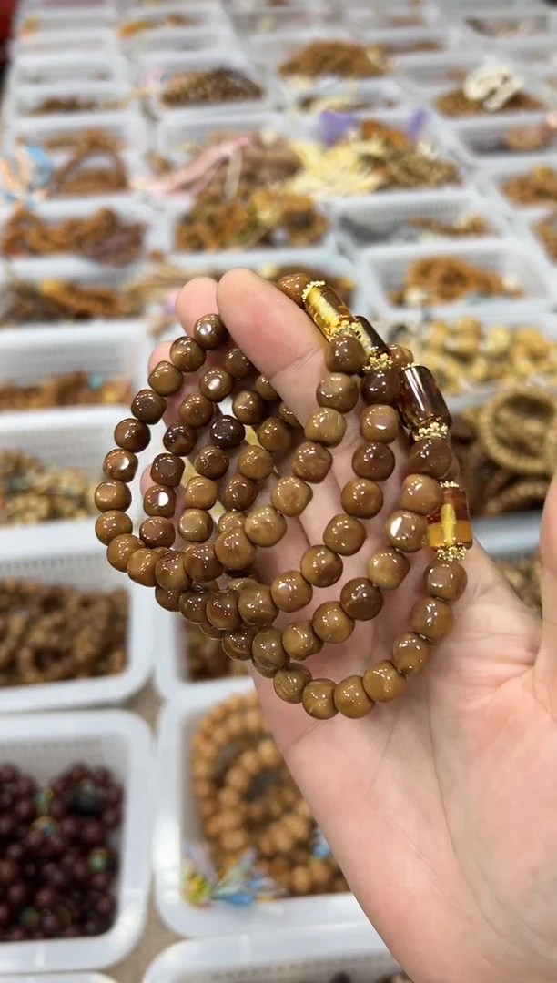 琥珀吊坠(赠链)未镶嵌库克卡8mm左右 特级  库克六方 设计款手串