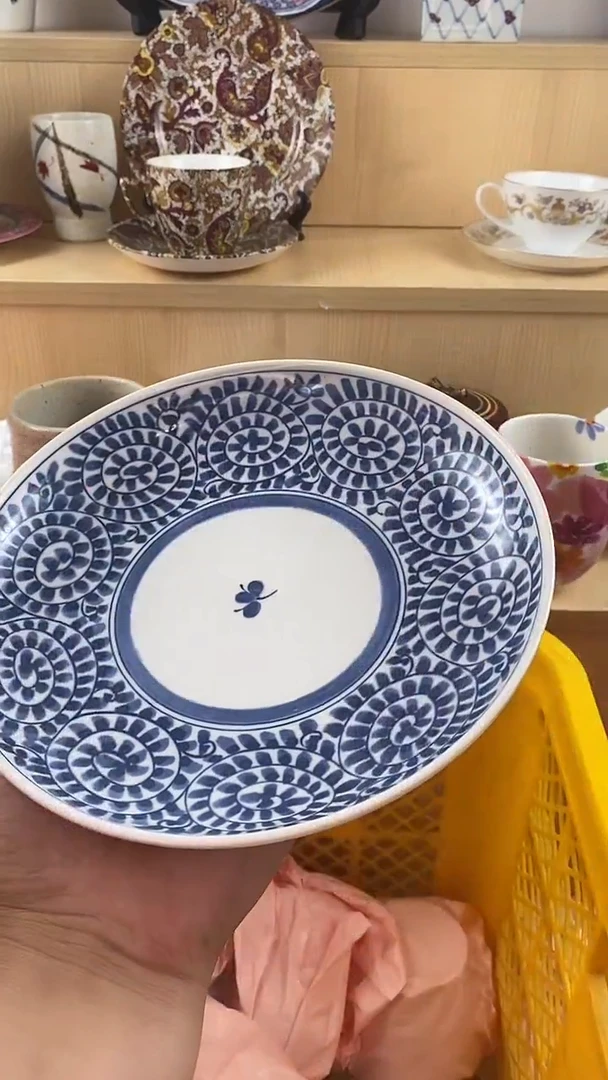 瓷片新号开播第二天 家人们蹲住了