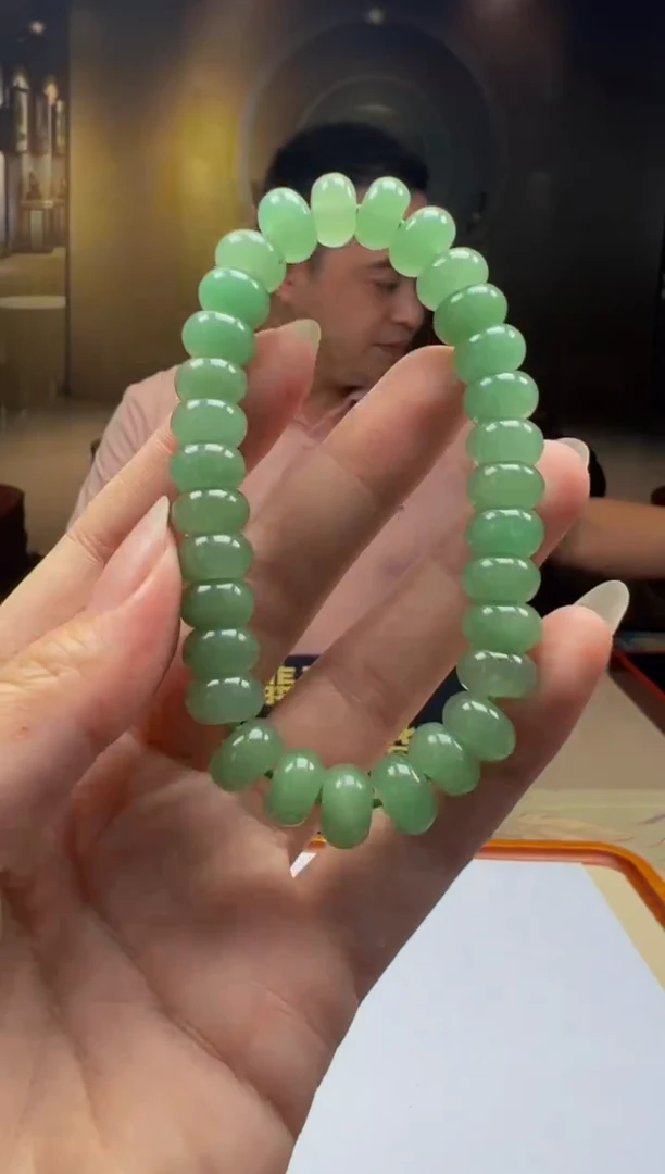 翡翠未镶嵌颈饰SY2025-7-11-14