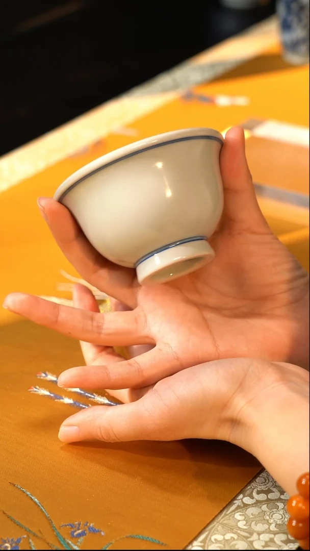 J逸古堂星枢釉小压手杯