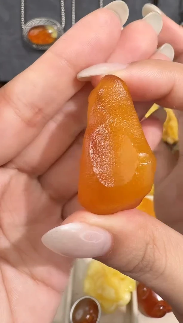 裸石琥珀未镶嵌琥珀