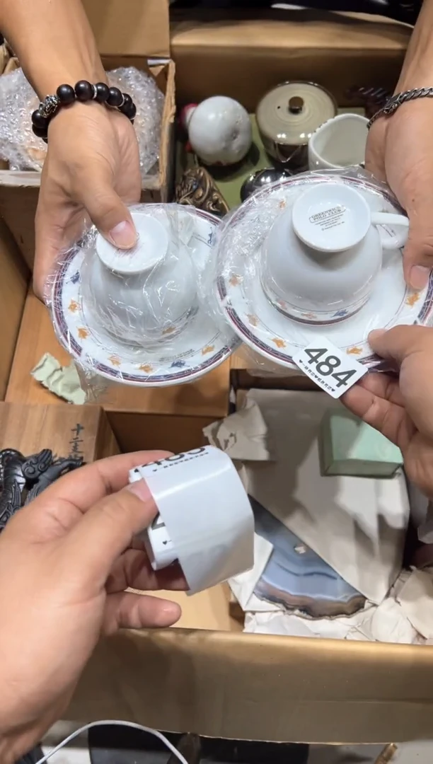 瓷片蝴*梦484.........