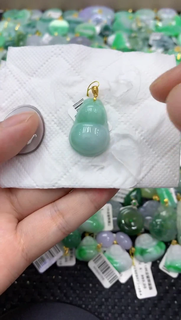 颈饰未镶嵌翡翠天然缅甸翡翠A货