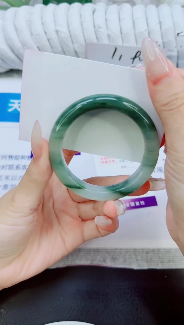 未镶嵌手镯石英质玉180/50