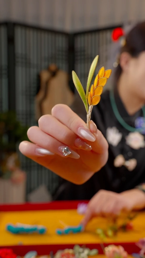 刺绣锡****n非遗苏绣绒花