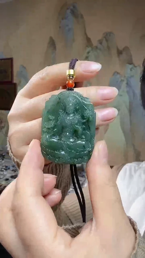 颈饰未镶嵌和田玉.