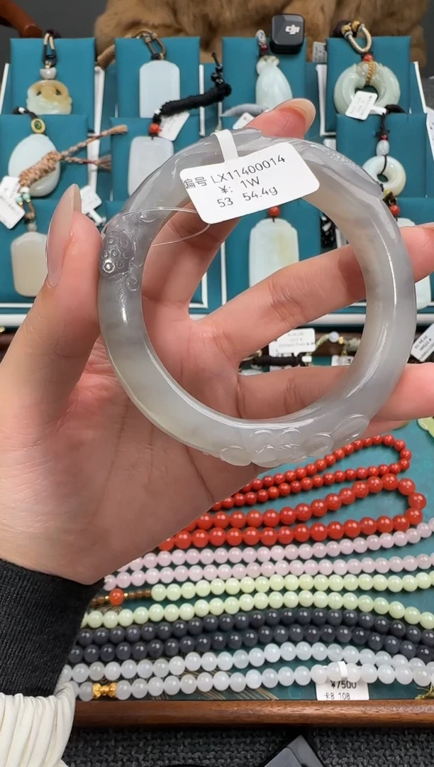 未镶嵌手镯和田玉LX53