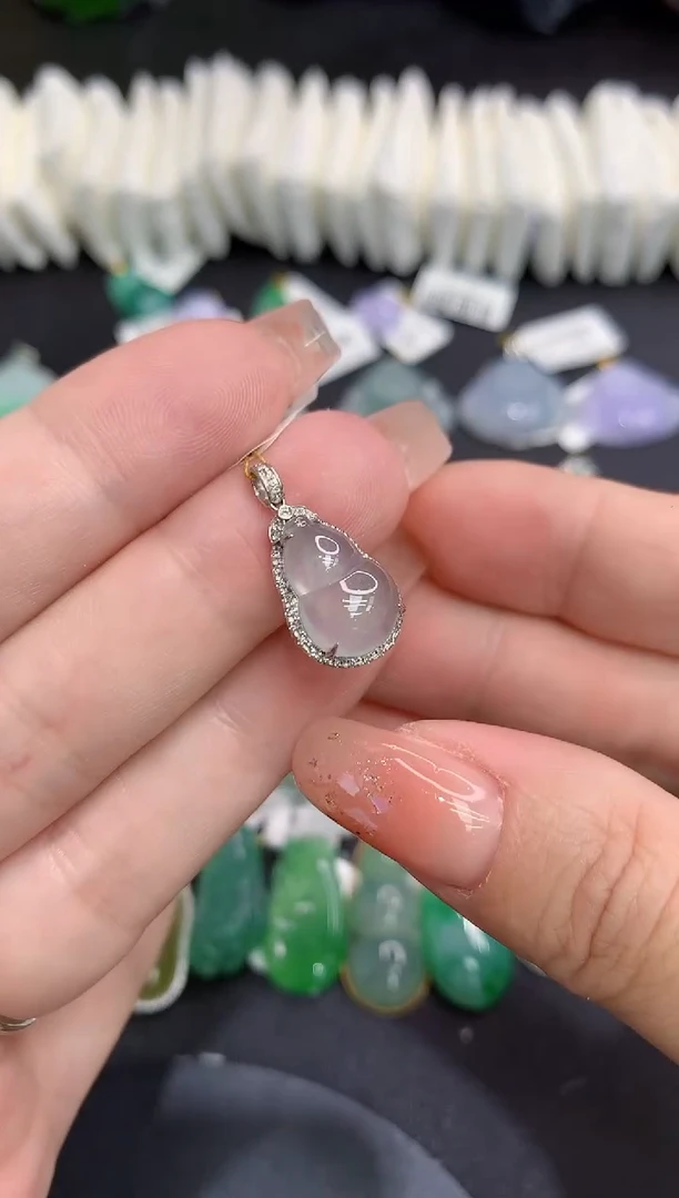 吊坠(不含链)18K金镶嵌翡翠1111111111111