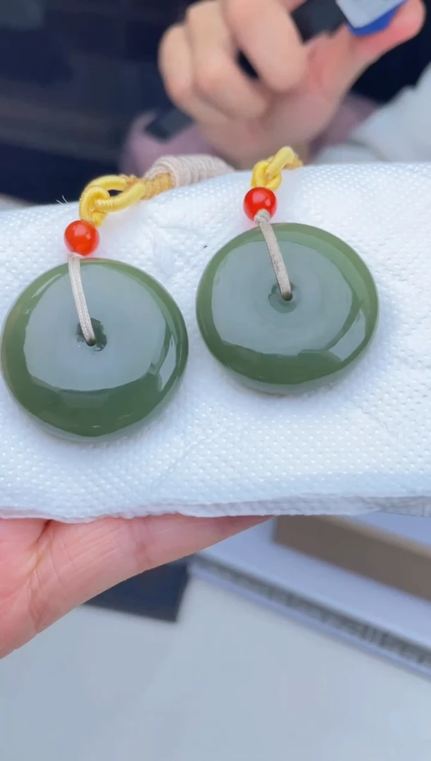 【闪购商品】定制和田玉天然和田玉多样性发其一