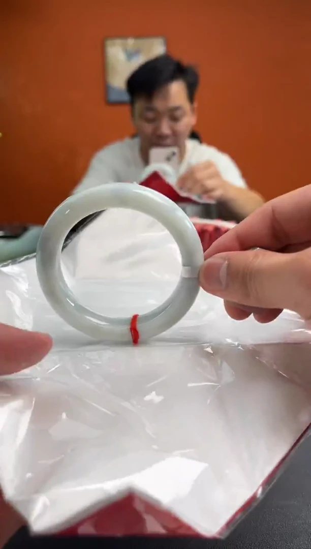 未镶嵌手镯翡翠56