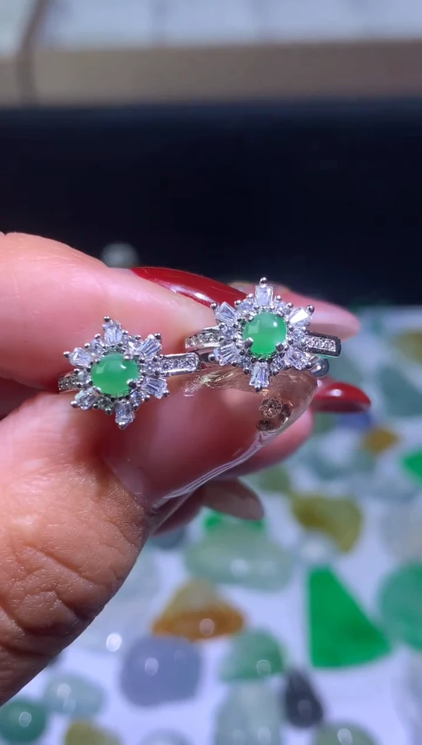 【闪购商品】翡翠颈饰银S925镶嵌净货