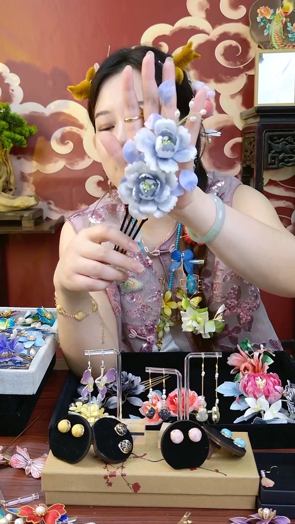 刺绣纯手工非遗绒花