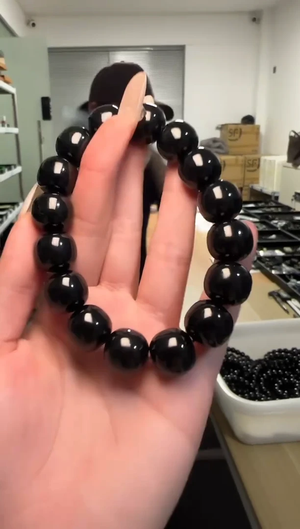 颈饰未镶嵌和田玉青玉老型手串