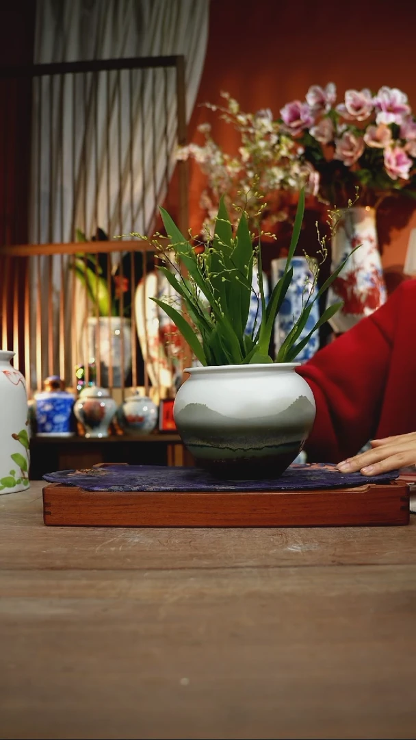 当代景德镇设计师釉下手绘陶瓷花瓶