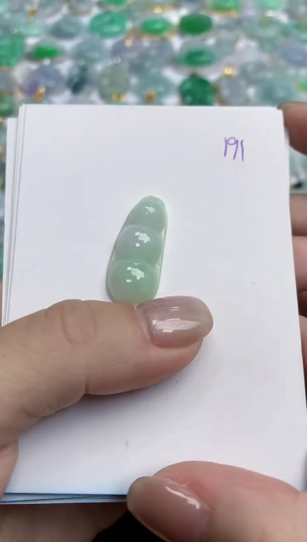 【闪购商品】翡翠颈饰未镶嵌天然缅甸翡翠A货