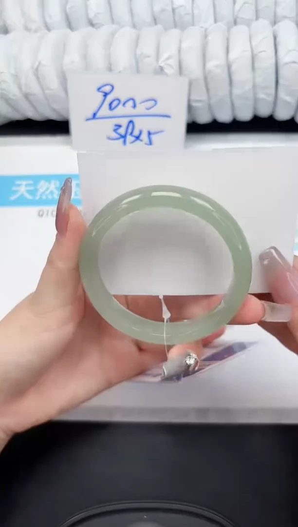 【闪购商品】石英质玉手镯未镶嵌69-58