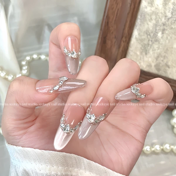 幸可【裸纱星钻】显白气质温柔裸色猫眼堆钻法式手工穿戴甲