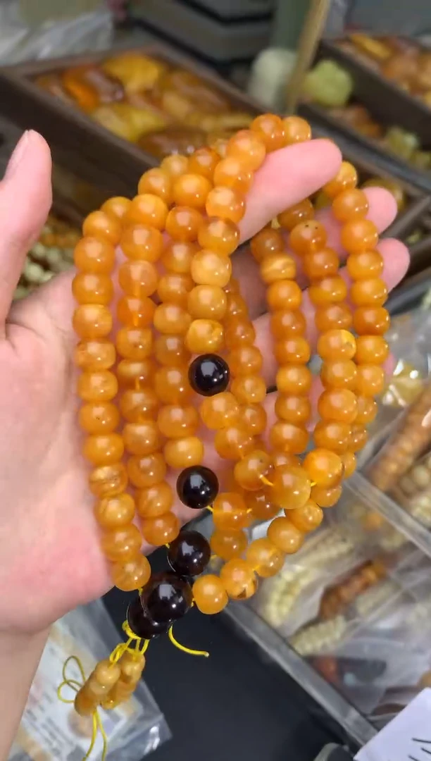 蜜蜡未镶嵌珠宝奇石38