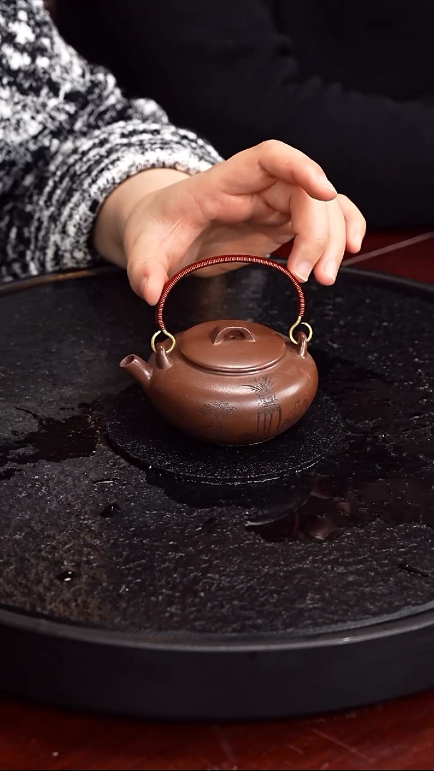 茶壶紫砂蒋氏工堂  提梁44  底槽清 160毫升
