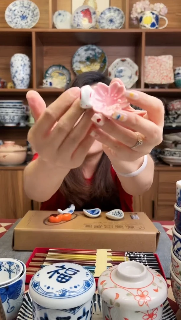 瓷片樱花兔粉 筷架 2只装