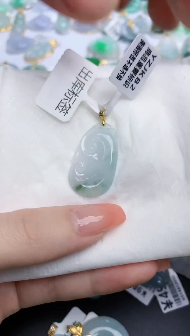 【闪购商品】翡翠颈饰未镶嵌天然缅甸翡翠A货