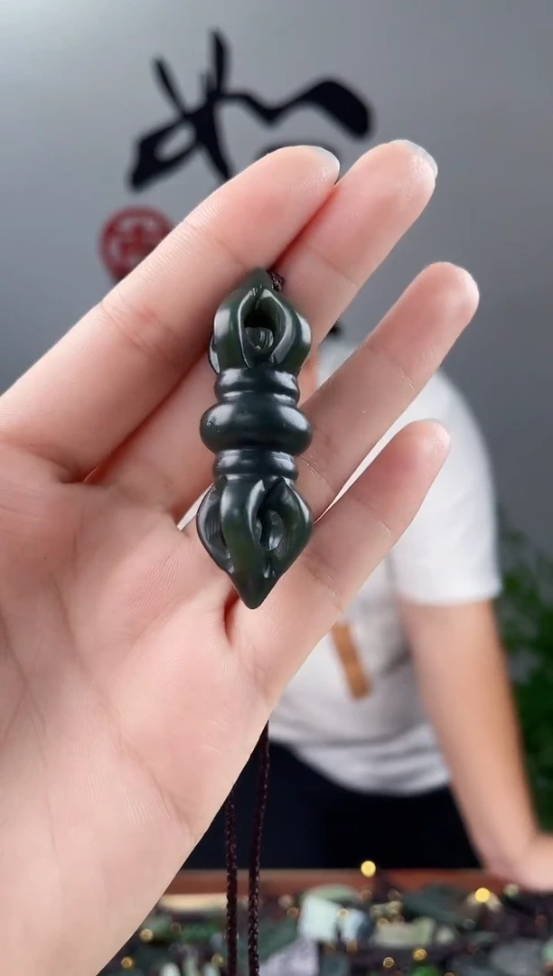 和田玉未镶嵌颈饰拍一发一，多样性发货