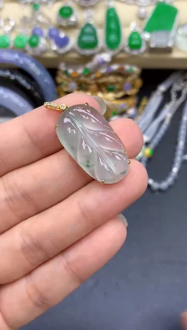 颈饰18K金镶嵌翡翠324-中国好珍宝