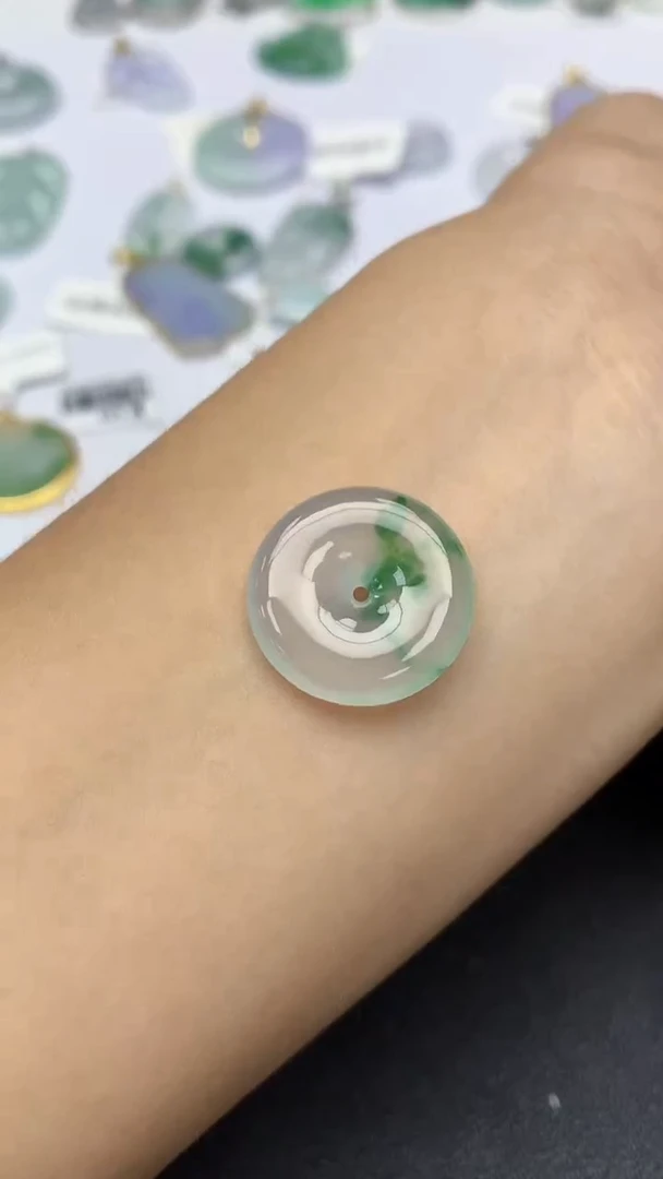 颈饰未镶嵌翡翠天然缅甸a货翡翠百元以上9元证书费自理